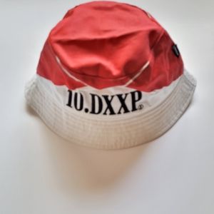 10.DEEP Embroidered Bucket Hat 10.DXXP